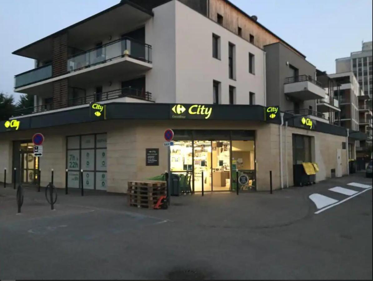 Logement A Brive, Proche Centre-Ville Et Gare, Avec Climatisation - Internet Fibre - Stationnements Gratuit Dış mekan fotoğraf